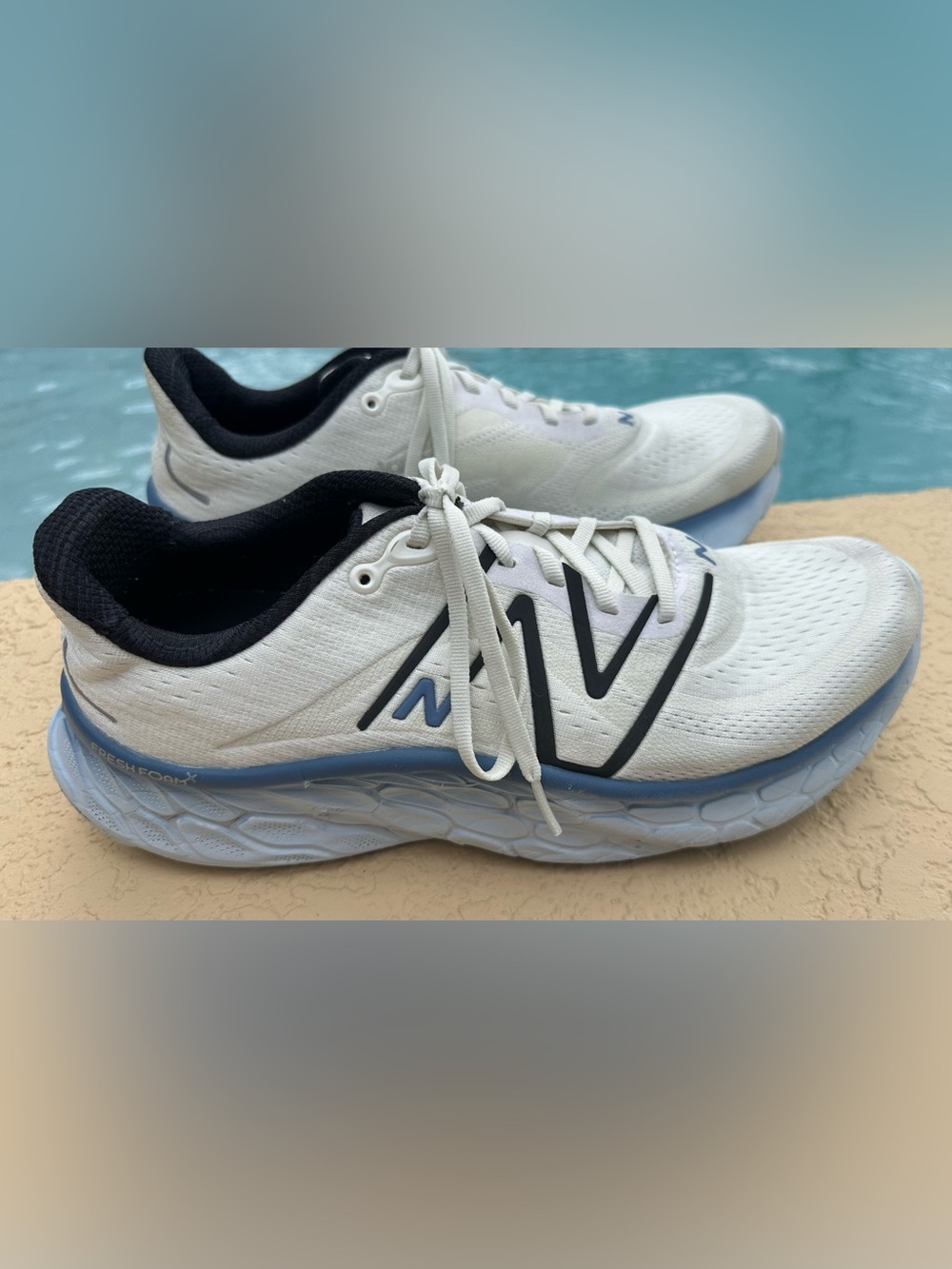 NEW BALANCE FRESH FOAM X MORE V4 ICE BLUE RUNNING SHOES MMORCU4 SIZE 11.5